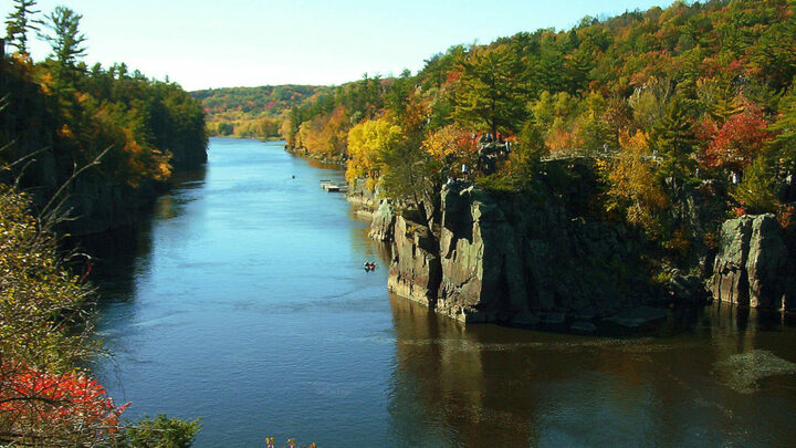 Logo for Fall St. Croix Valley Lifegroup