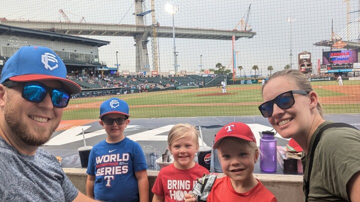 Logo for Singhisen Life Group