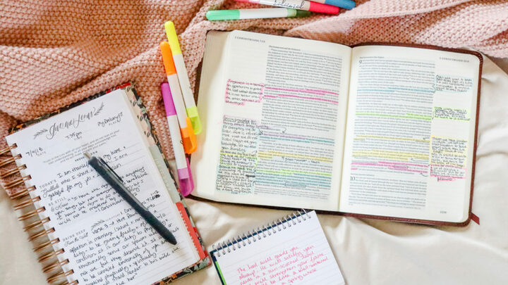 Logo for Love Letters to the Lord <3