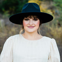 Logo for Lauren Wright - Women's Group