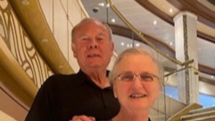 Logo for Sunday Connect with Wayne and Lynn