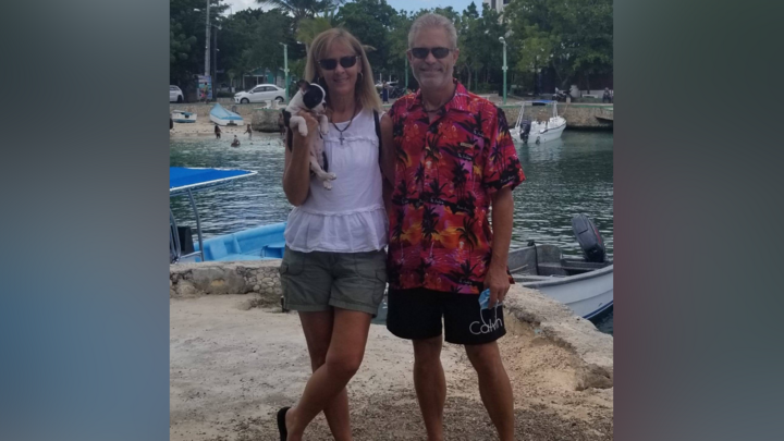 Logo for Aric & Deanna Holloway