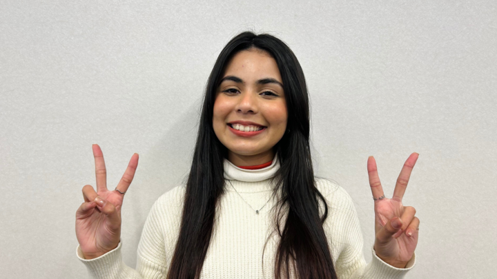 Logo for English Speaking Student Girls - Dandara M.