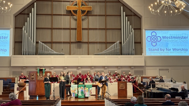 Logo for Worship and Arts Committee