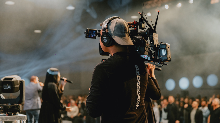 Logo for Live Broadcast - Everett