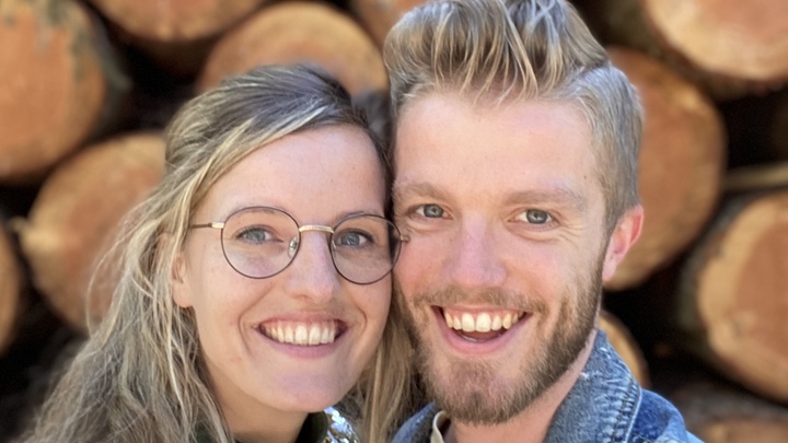 Logo for Forever Young | Wesley & Annerieke van Woudenberg