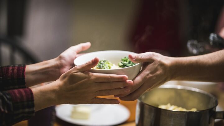 Logo for Dinner Groups