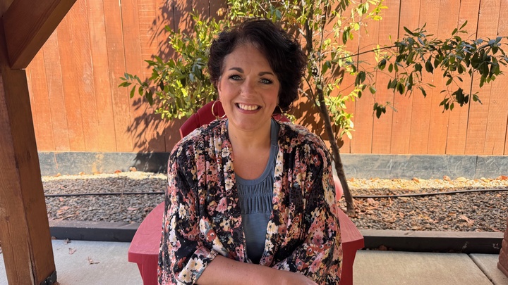 Logo for Laura Thompson- Deeper with Jesus