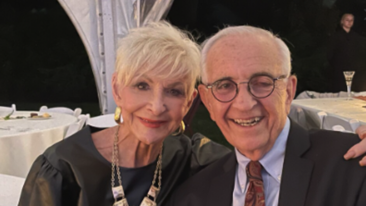 Logo for Small/Large Home Group