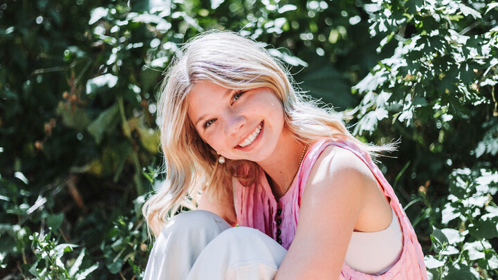 Logo for Ella Brown | Monday Nights