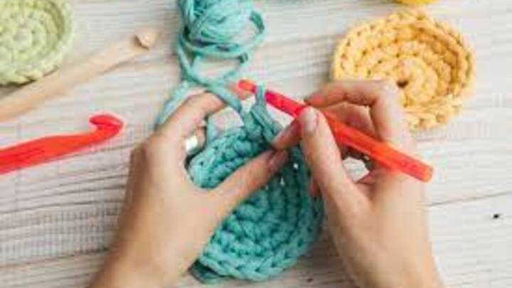 Logo for Crocheting with Kimberley (Thurs 6:30 pm)
