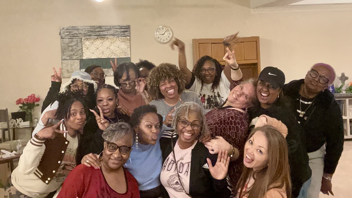 Logo for Single Women on the Move