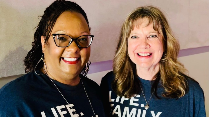 Logo for The Expectation Gap | Cathy Carlton & Anne-Marie Taylor