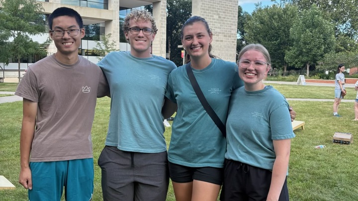 Logo for Helser Bible Study (Mon)