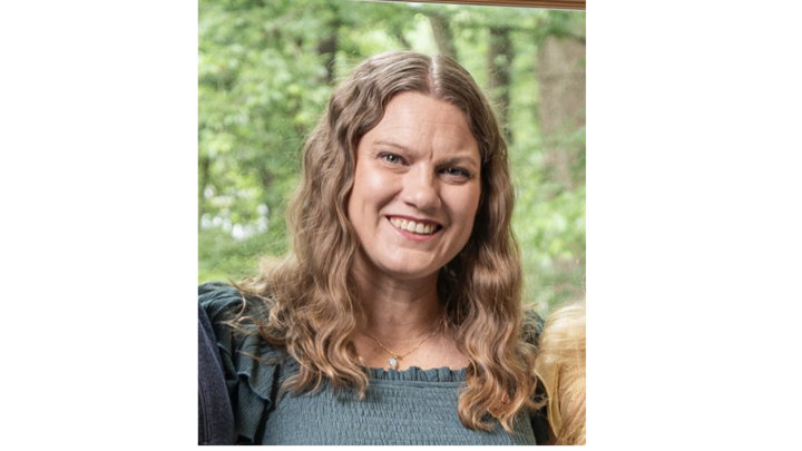 Logo for *New Small Group* Sunday Night Women's Group