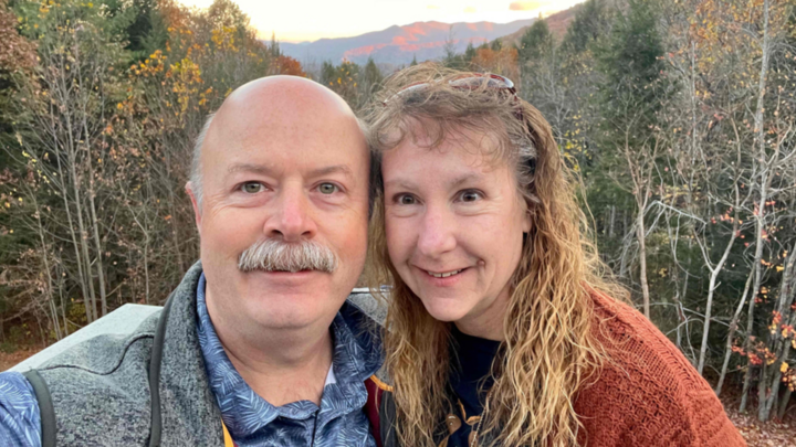 Logo for Bill & Pat Whitney HomeGroup