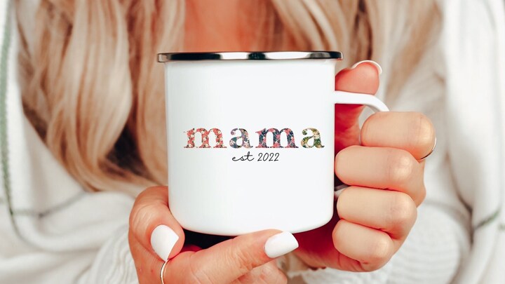 Logo for Mugs & Mamas