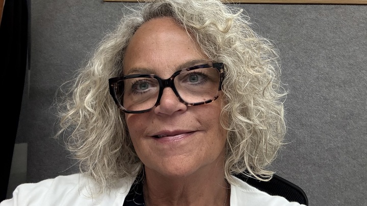 Logo for *NEW* Wednesday 7pm w/Lynn | Support Group for those w/ Health Challenges