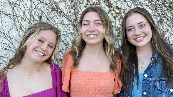 Logo for Maddi Gunckel + Camille Clark + Ella Schwan