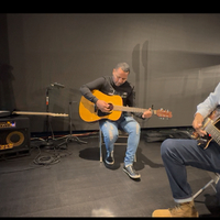 Logo for Alaba A Dios!