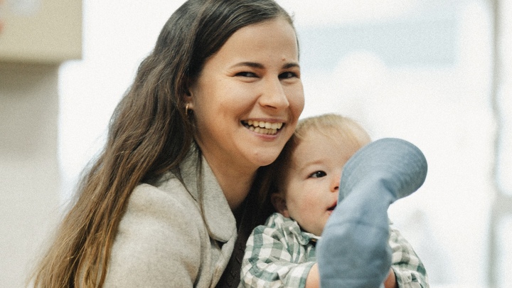 Logo for Mums Connect West Gosford