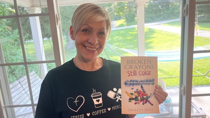 Logo for Women's Group - Singles 40's and Up - Cindy Dagostino