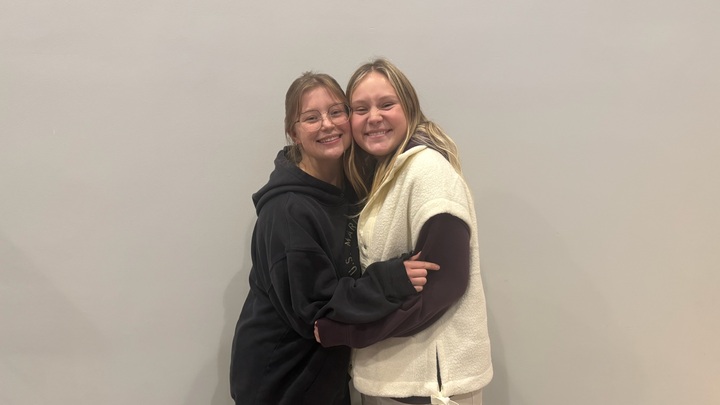 Logo for (F45) Sam Bos & Scarlett Bleeker