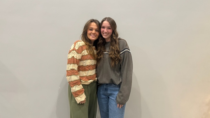 Logo for (F46) Izzy Roorda & Maddie Paton