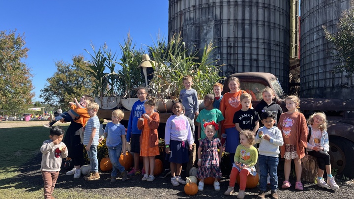 Logo for Homeschool Hangout