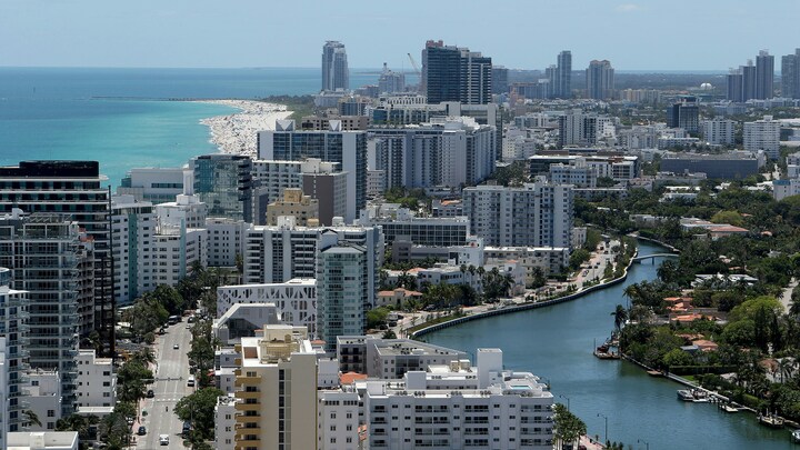 Logo for Beyond Sunday | Florida