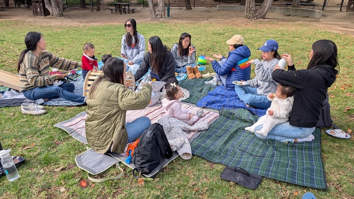 Logo for Koreatown Daytime Mixed Women - Gina & Esther