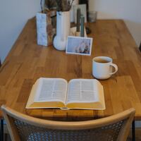 Logo for Women's Bible Study Breakfast