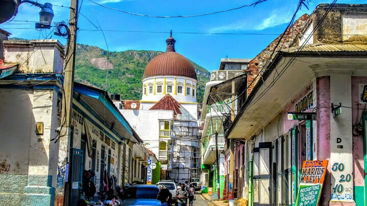 Logo for Beyond Sunday | Haiti & the Haitian Community