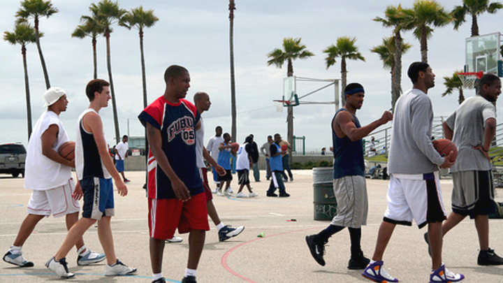 Logo for The Huddle: Men's Basketball Fellowship