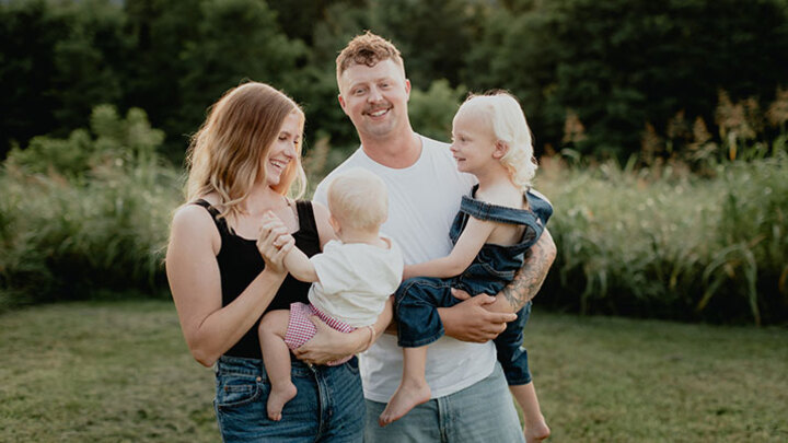 Logo for Parents of Babies and Toddlers | Noah & Hannah