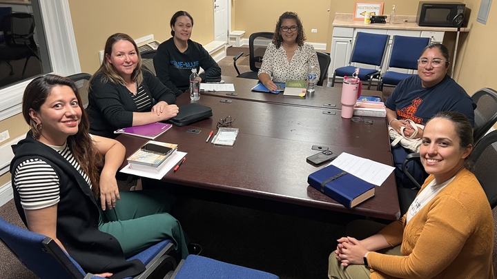 Logo for Español Grupo de Mujeres de los Miércoles - En el Campus | 2025-2026