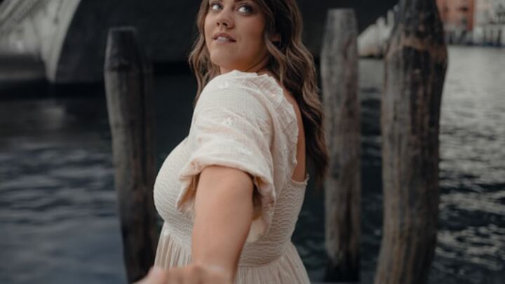 Logo for Sisterhood-Better Together