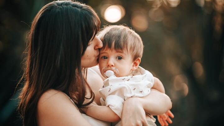 Logo for Moms and Littles