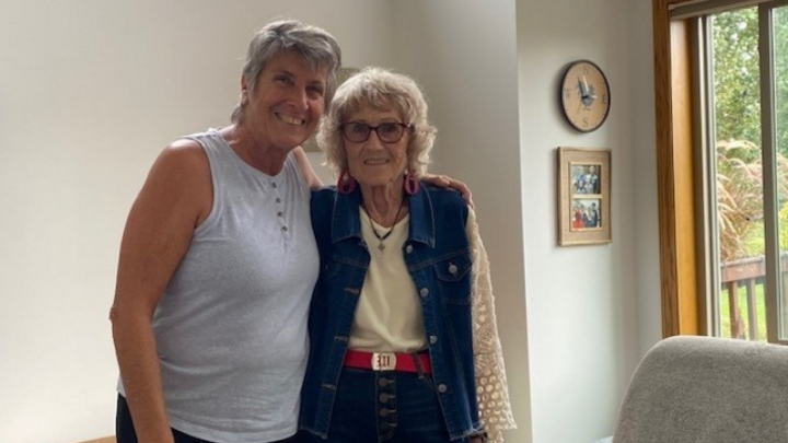 Logo for Joan Deyoung and Wanda Riekens