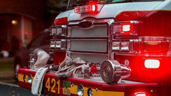 Logo for Corona: First Responder Support (Couples)