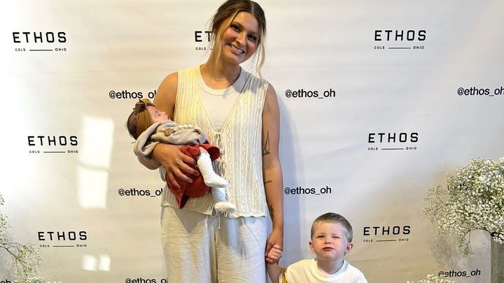 Logo for Ethos Moms // Young Adult Moms of Toddlers