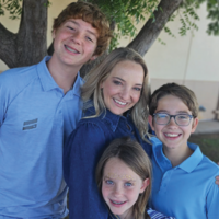 Logo for Lunch Break for Working Moms