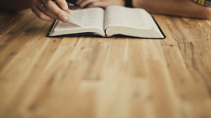 Logo for Sunday Community Hour: Experiencing God’s Word