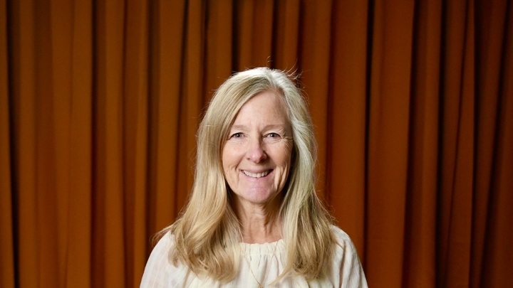 Logo for Tuesday Morning Women with Carolyn