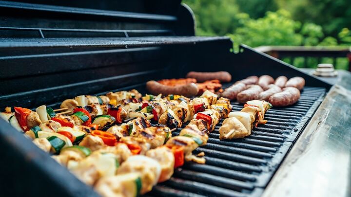 Logo for Men's Grilling & Chilling