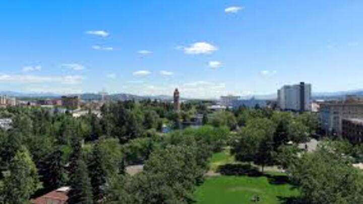 Logo for Five Mile - Jake and Sarah