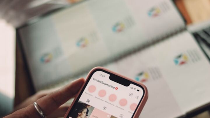 Logo for FAITH AND FANDOM