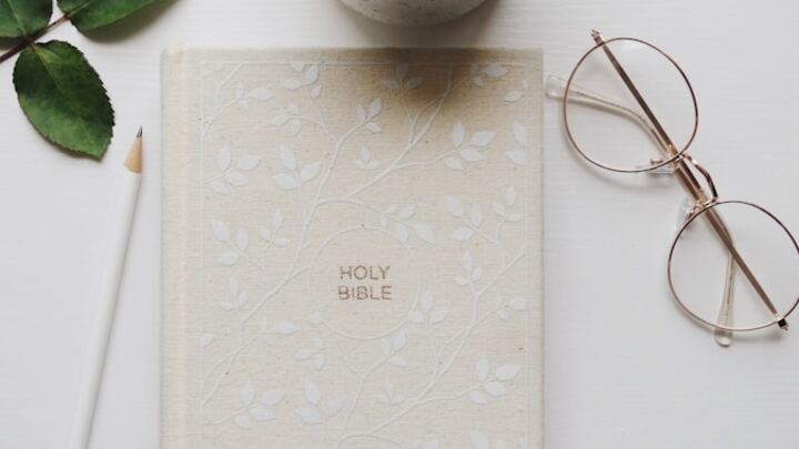 Logo for Women of the Spirit