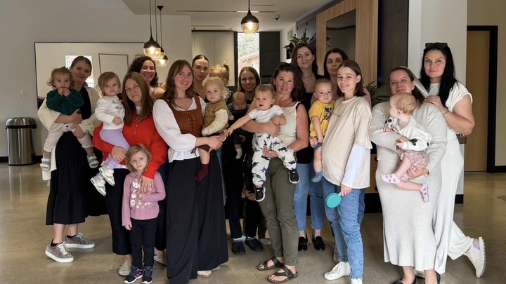 Logo for Women's group    RU