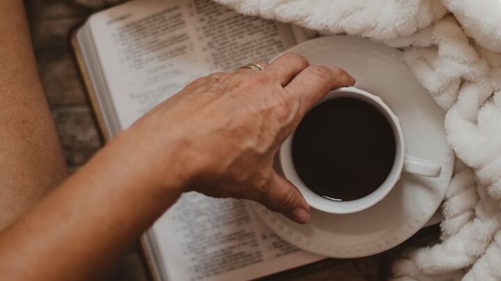 Logo for Women in the Word (PM)